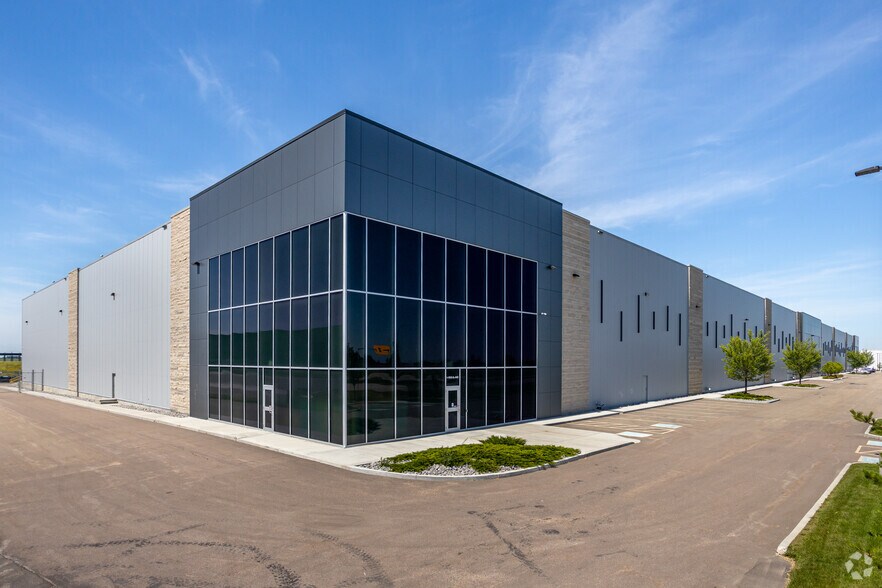 Primary Photo Of 1535 39 Ave, Nisku Warehouse For Lease