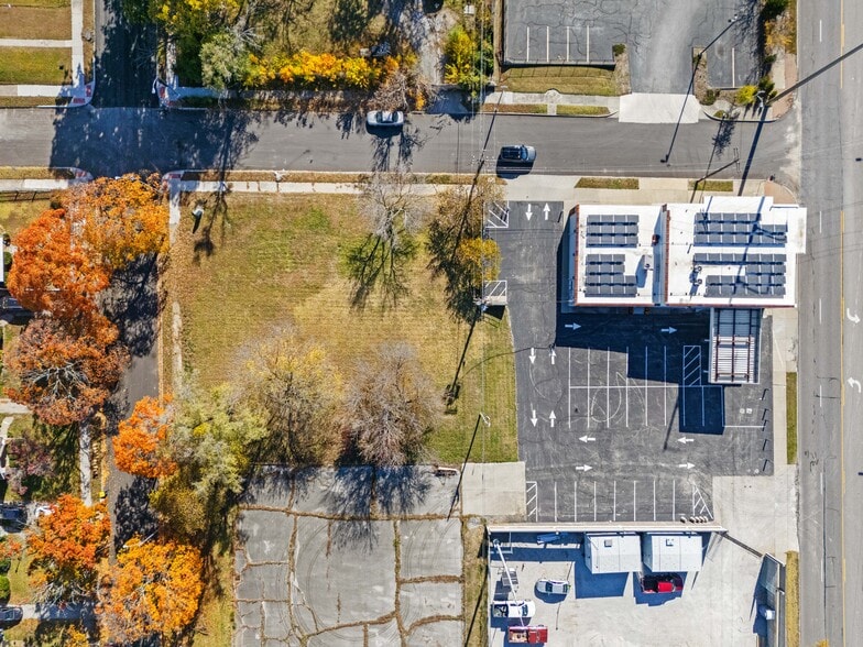 More Photos Of 6145 Troost Ave, Kansas City General Retail For Sale