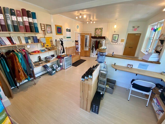 More Photos Of 17 Kellogg Ave, Amherst Storefront Retail Office For Lease