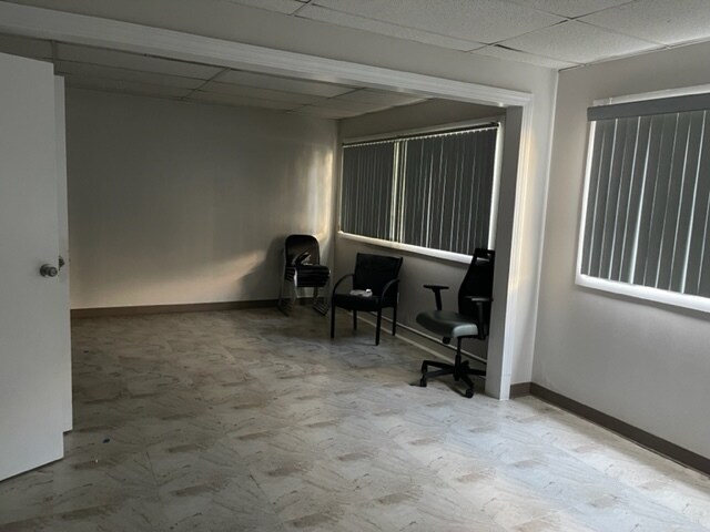 More Photos Of 2071 Clove Rd, Staten Island General Retail For Lease