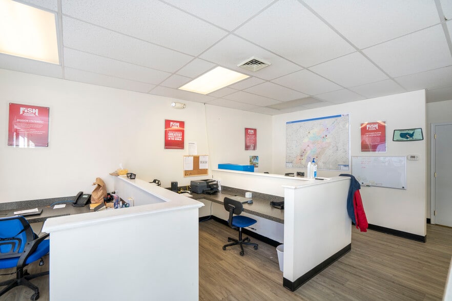 More Photos Of 3340 E Pleasant Valley Blvd, Altoona Freestanding For Sale