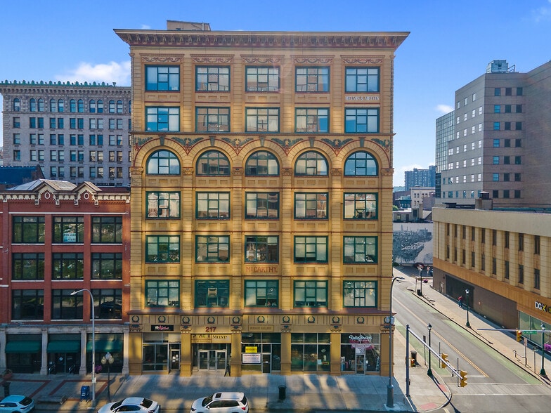 More Photos Of 215-223 Salina St, Syracuse Storefront For Lease