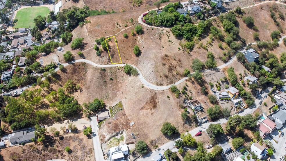 More Photos Of 2600 Paradise dr, Los Angeles Land For Sale