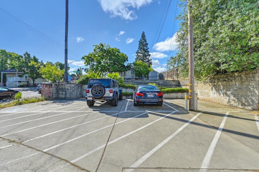 More Photos Of 512 Riley St, Folsom Office For Sale