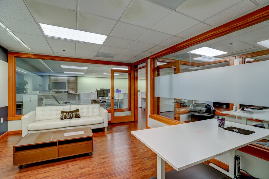 More Photos Of 155 El Camino Real, Tustin Office For Lease