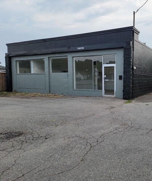 More Photos Of 100 Charing Cross St, Brantford Freestanding For Sale