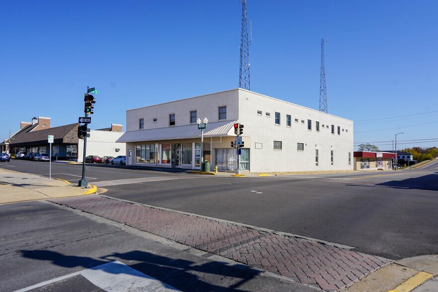 More Photos Of 1000 N Pine St, Rolla Apartments For Sale