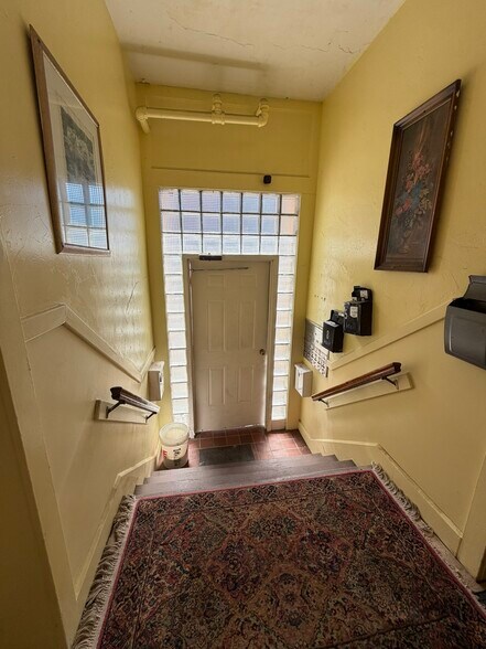 More Photos Of 112 School St, Clinton Multifamily For Sale