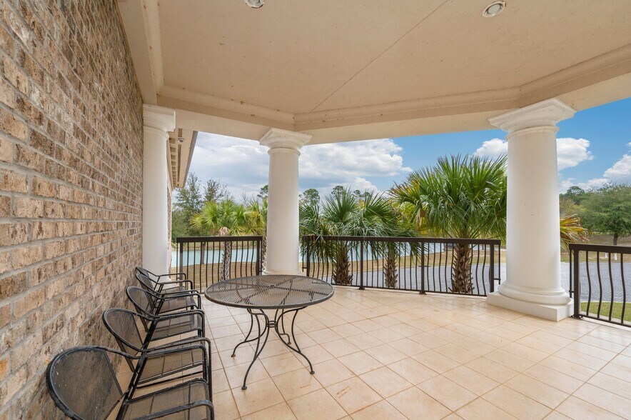 More Photos Of 3201 Heritage Plantation Blvd, Laurel Hill Office For Sale