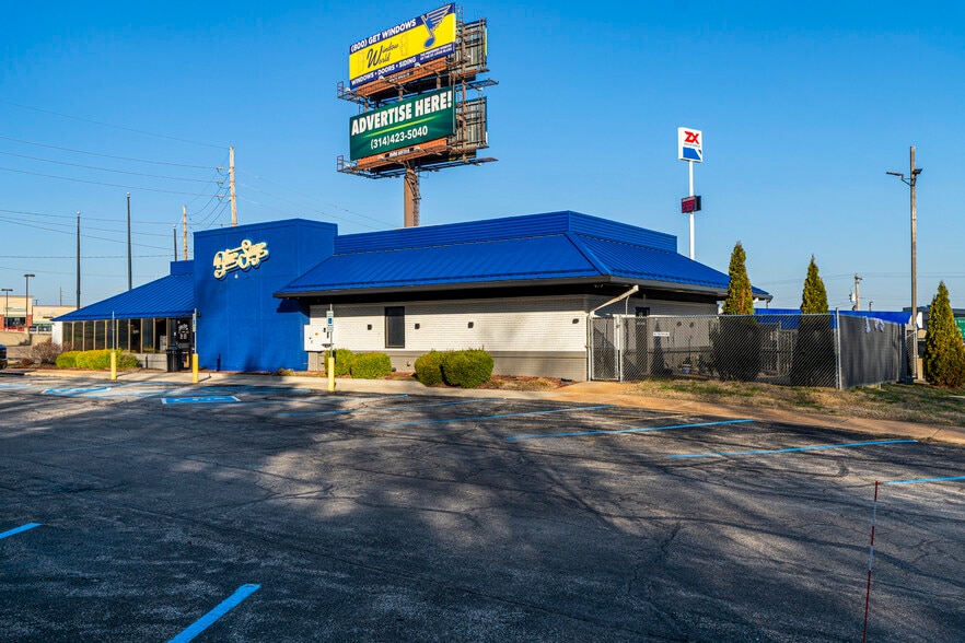 More Photos Of 2093 Smizer Station Rd, Fenton Fast Food For Sale