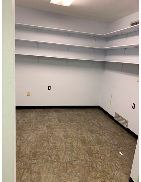 More Photos Of 2980-2982 E Fort Lowell Rd, Tucson Office For Sale