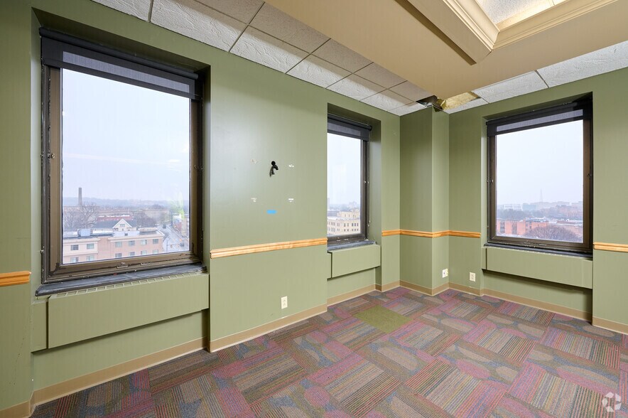 More Photos Of 220 Alexander St, Rochester Loft Creative Space For Lease
