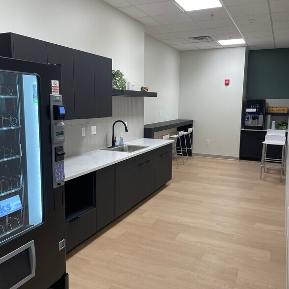 More Photos Of W57N14280 Doerr Way, Cedarburg Office For Lease