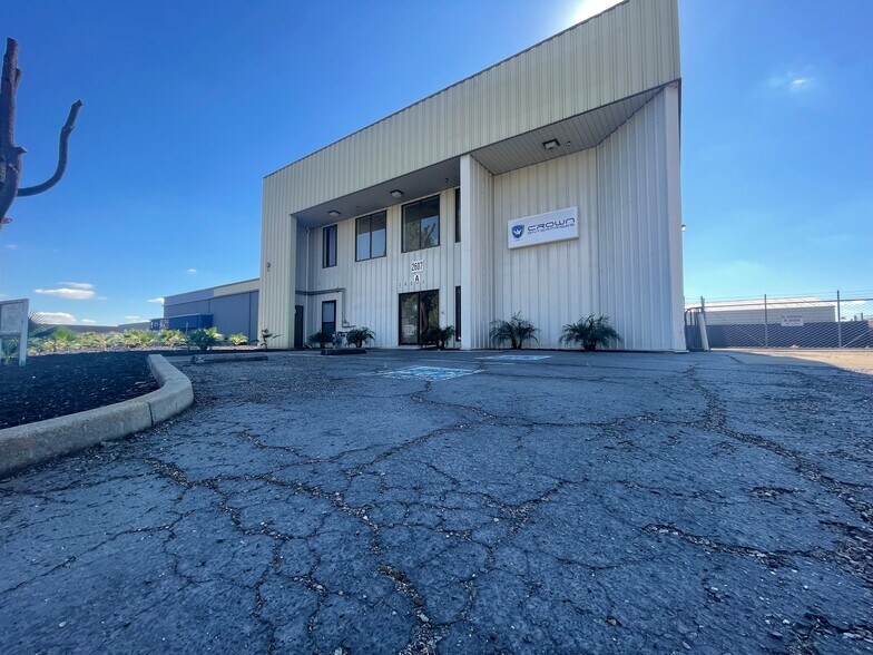 Primary Photo Of 2607 N Wigwam Dr, Stockton Office For Lease