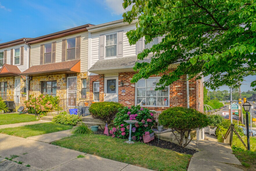 More Photos Of 610 S Cedar Ln, Upper Darby Office Residential For Sale