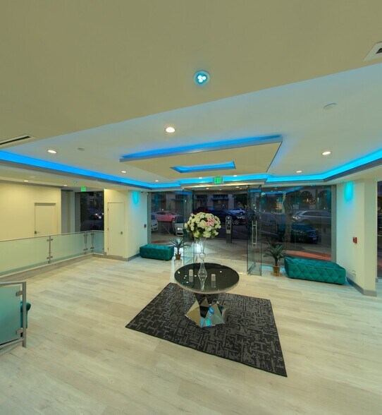 More Photos Of 417 1/2-419 N Brand Blvd, Glendale Restaurant For Sale