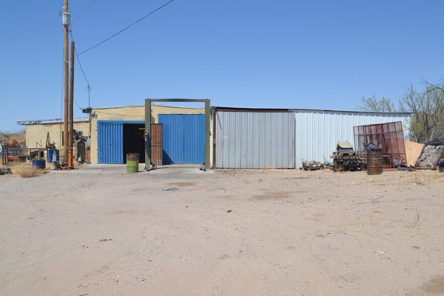 More Photos Of 1430 Thorpe, Dona Ana Manufacturing For Lease