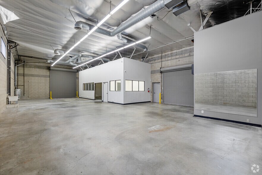 More Photos Of 11837-11845 Teale St, Culver City Warehouse For Lease