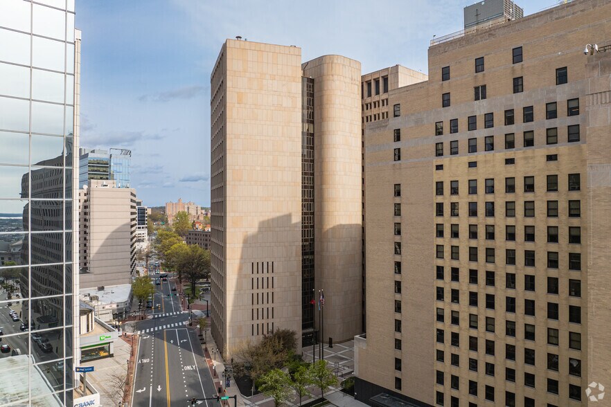 More Photos Of 1000 N West St, Wilmington Coworking Space