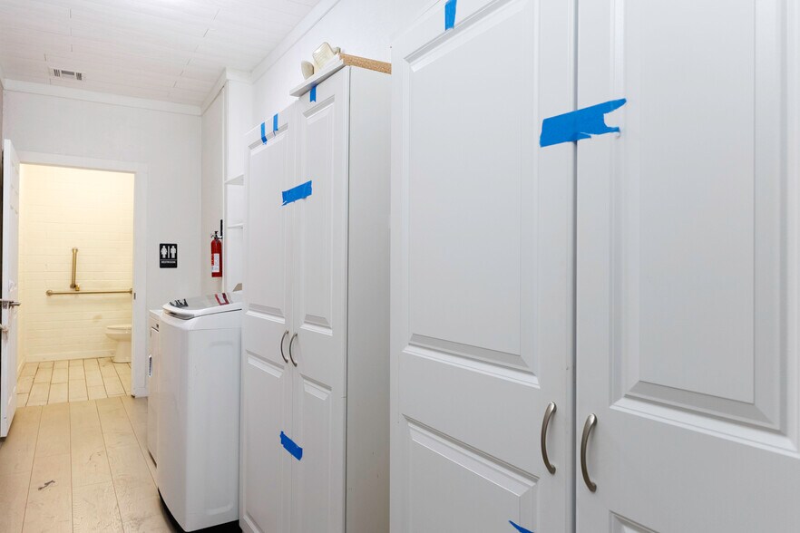 More Photos Of 623 E Florence Blvd, Casa Grande Freestanding For Sale