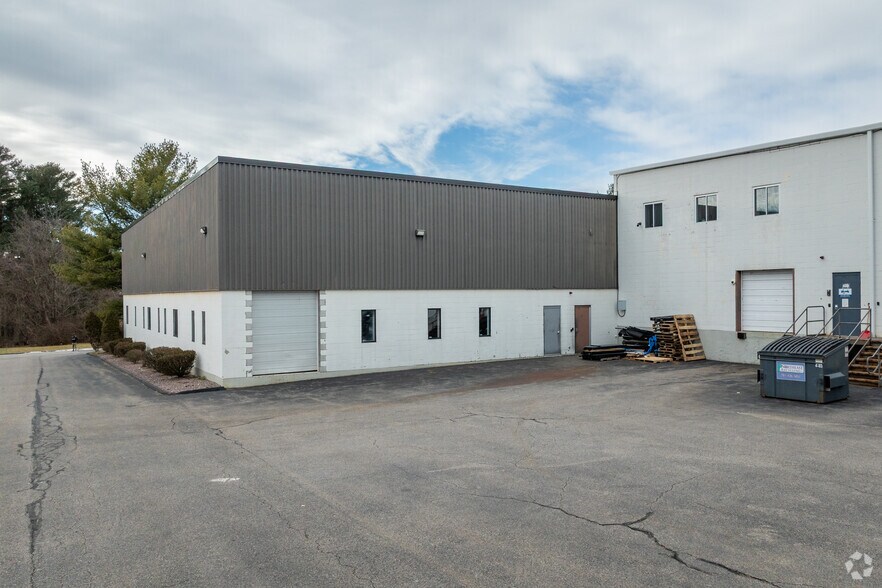 More Photos Of 378 Page St, Stoughton Light Distribution For Lease