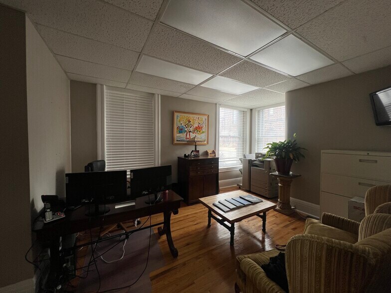 More Photos Of 1 Hopper St, Utica Office For Lease