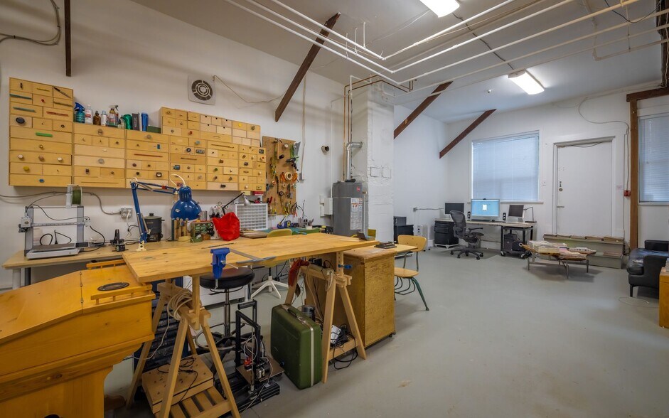 More Photos Of 3636 Fraser St, Vancouver Apartments For Sale