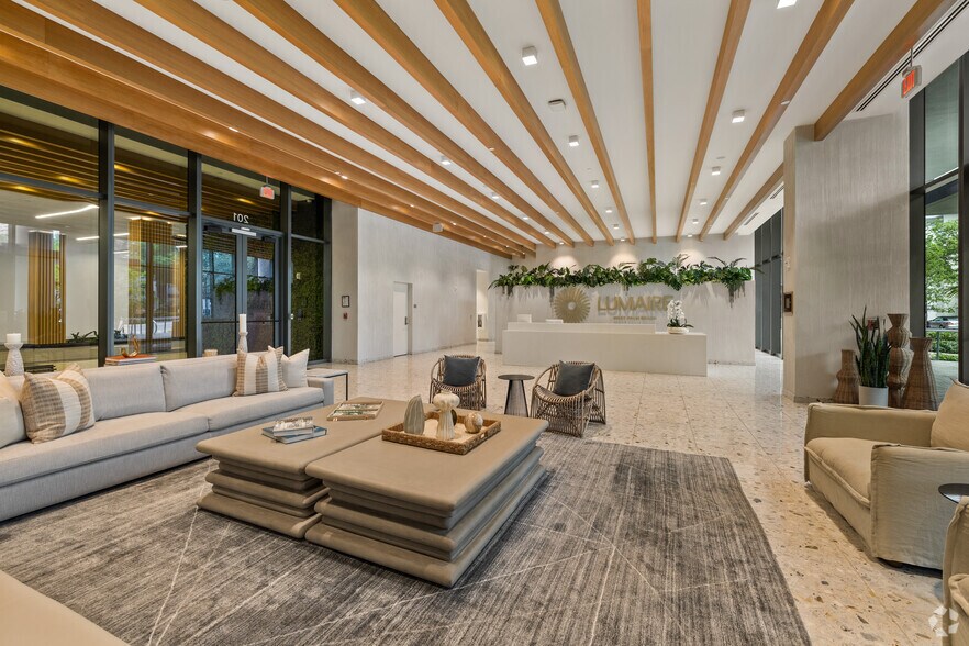 More Photos Of 201 Clearwater Dr, West Palm Beach Apartments For Lease
