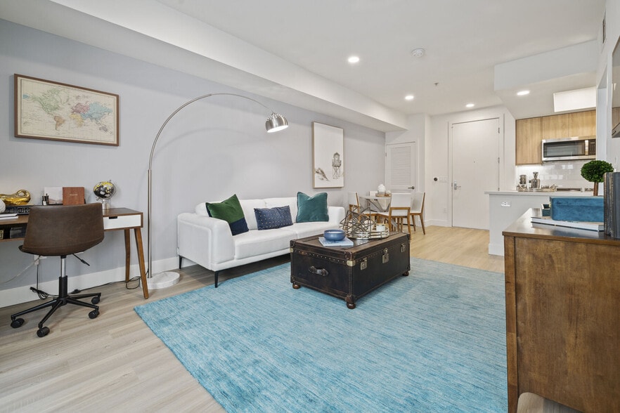 More Photos Of 11049 Magnolia Blvd, North Hollywood Apartments For Lease