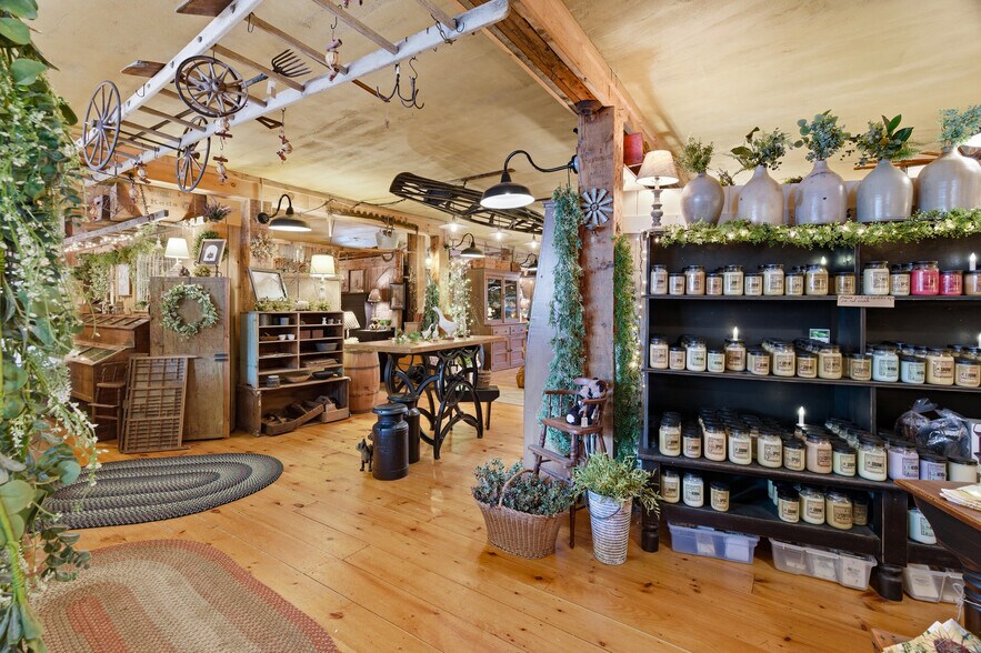 More Photos Of 953 Victory Hwy, Burrillville Bar For Sale