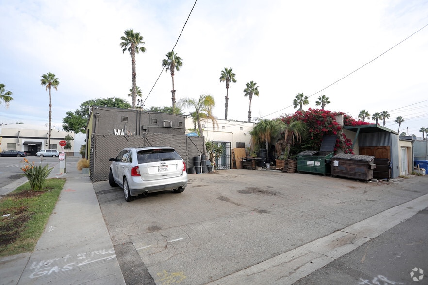 More Photos Of 8568-8570 Washington Blvd, Culver City Office For Lease