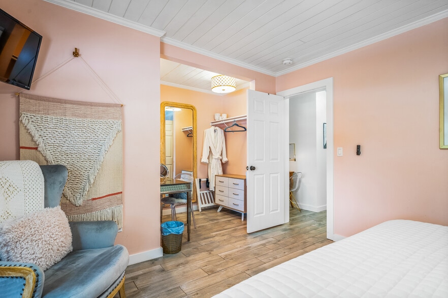 More Photos Of 11450 S Indian River Dr, Sebastian Hotel For Sale