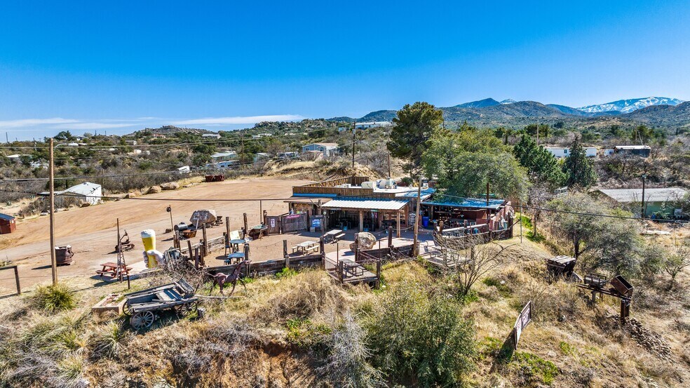 More Photos Of 1200 N Jefferson Dr, Oracle Bar For Sale