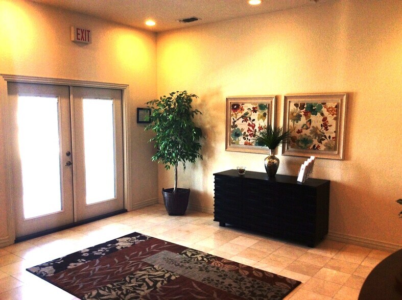 More Photos Of 1005 Glade Rd, Colleyville Coworking Space