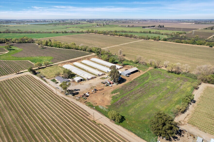 More Photos Of 28600 Sowles Rd, Galt Land For Sale