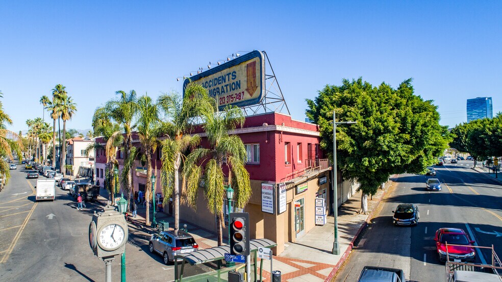 More Photos Of 1252 S Lake St, Los Angeles Storefront Retail Residential For Sale