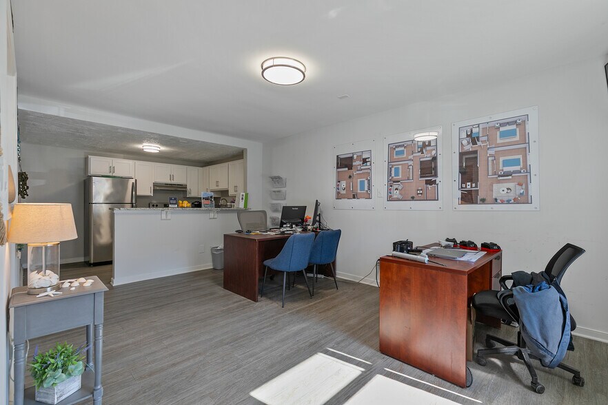 More Photos Of 3900 Forest Hill Ave, Richmond Apartments For Sale