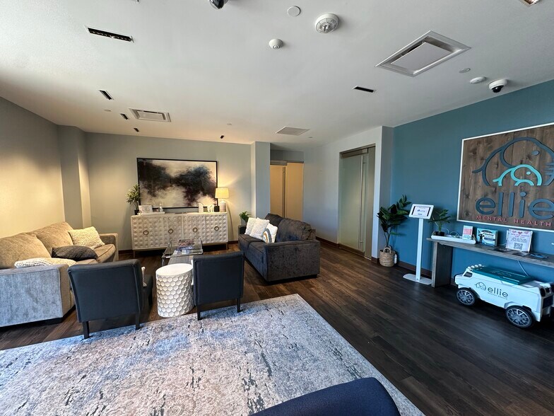 More Photos Of 1835 E Southlake Blvd, Southlake Medical For Sale