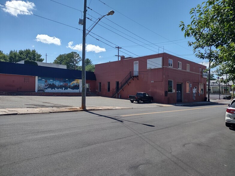 More Photos Of 400 5th St, Lynchburg Storefront For Sale
