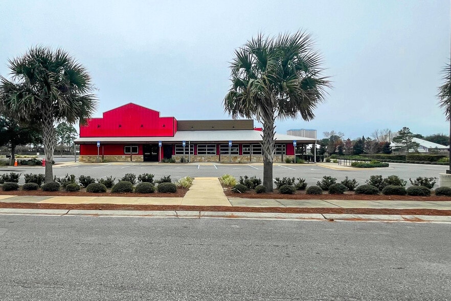 Primary Photo Of 14501 Panama City Beach Pky, Panama City Beach Restaurant For Sale