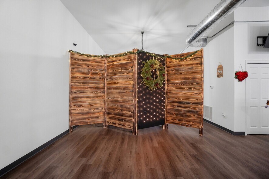 More Photos Of 110 W Main St, Deshler General Retail For Sale