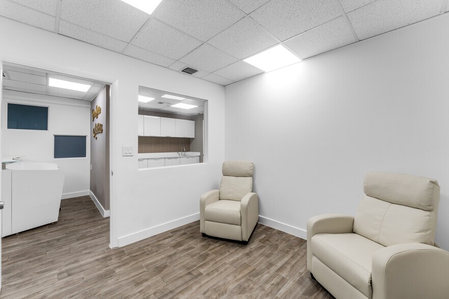 More Photos Of 8390 W Flagler St, Miami Office Residential For Lease