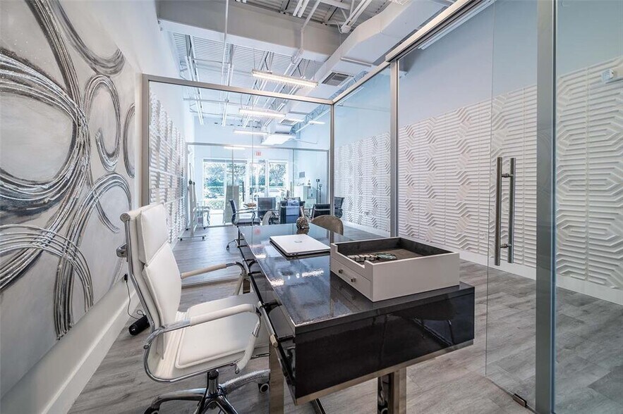More Photos Of 2201 Palm Ave, Miramar Storefront Retail Office For Lease