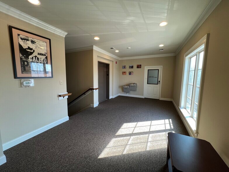 More Photos Of 1995 Skibo Rd, Fayetteville Office For Sale