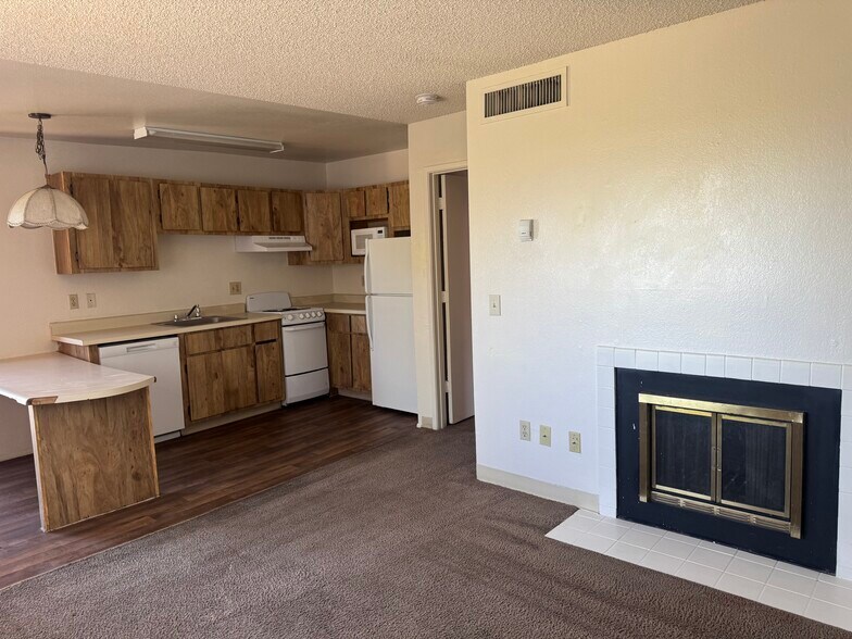More Photos Of 190 W Valencia Rd, Tucson Apartments For Sale
