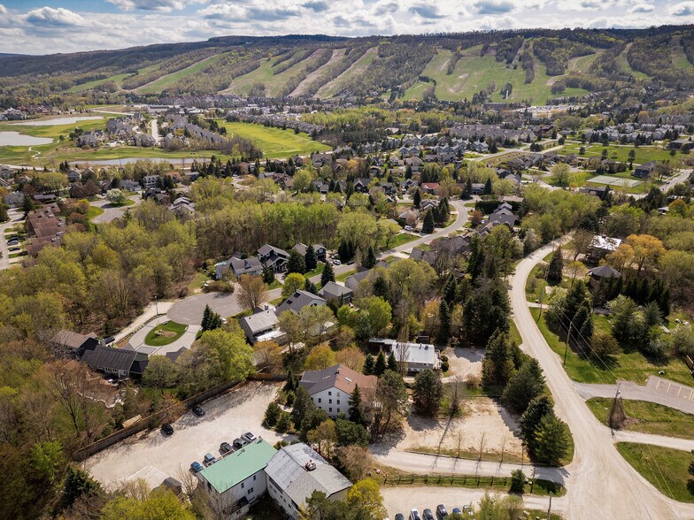 More Photos Of 210 Arlberg Cres, Blue Mountains Specialty For Sale