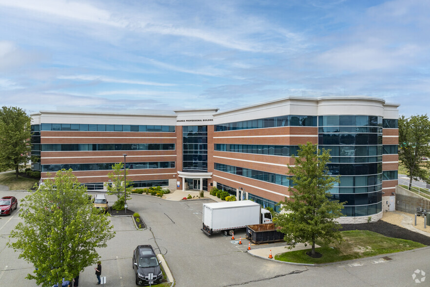 Primary Photo Of 25 Pelham Rd, Salem Office For Lease