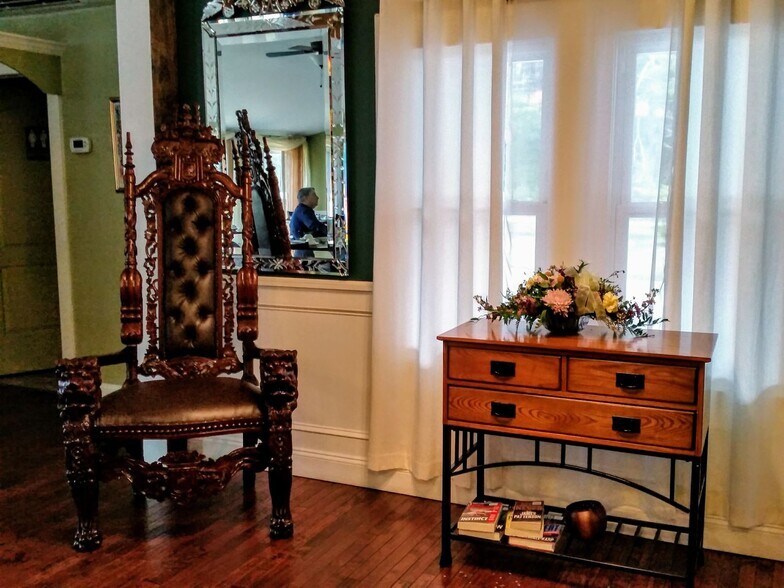 More Photos Of 211 Mail Rd, Barryville Hotel For Sale