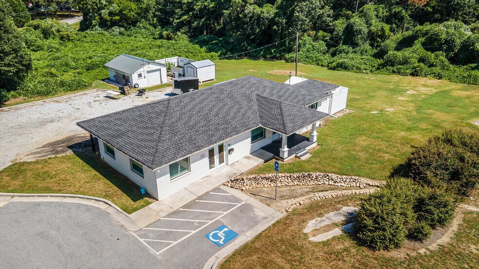 More Photos Of 7336 Lee Rd, Lithia Springs Office Residential For Sale