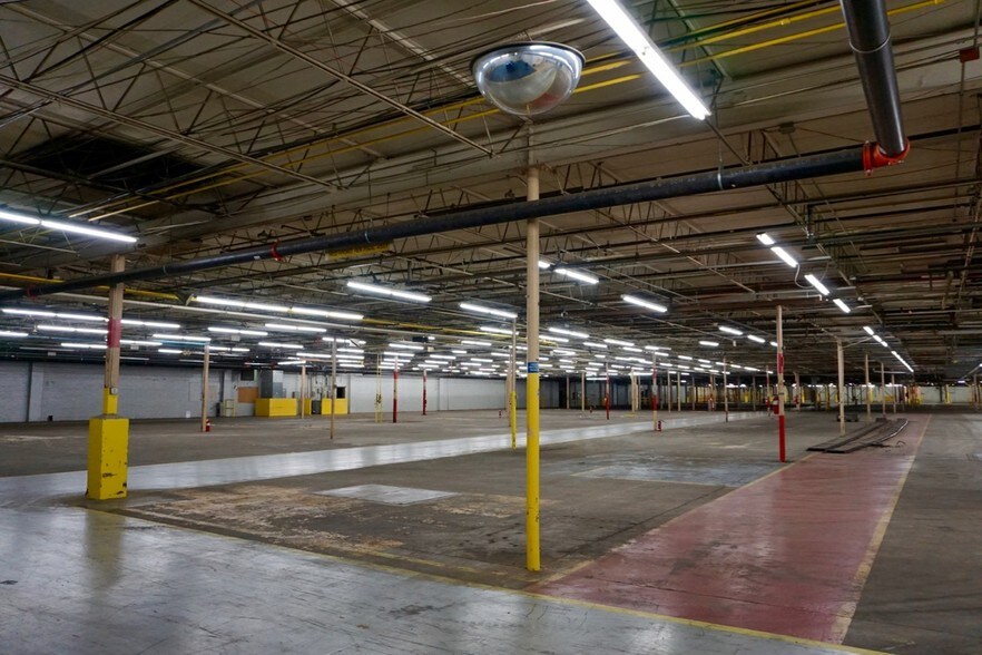 More Photos Of 535 Macon St, McDonough Manufacturing For Lease
